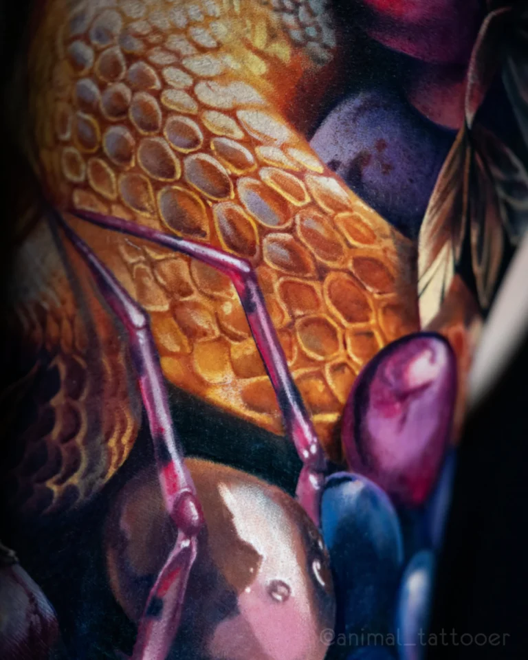 Yellow snake sleeve