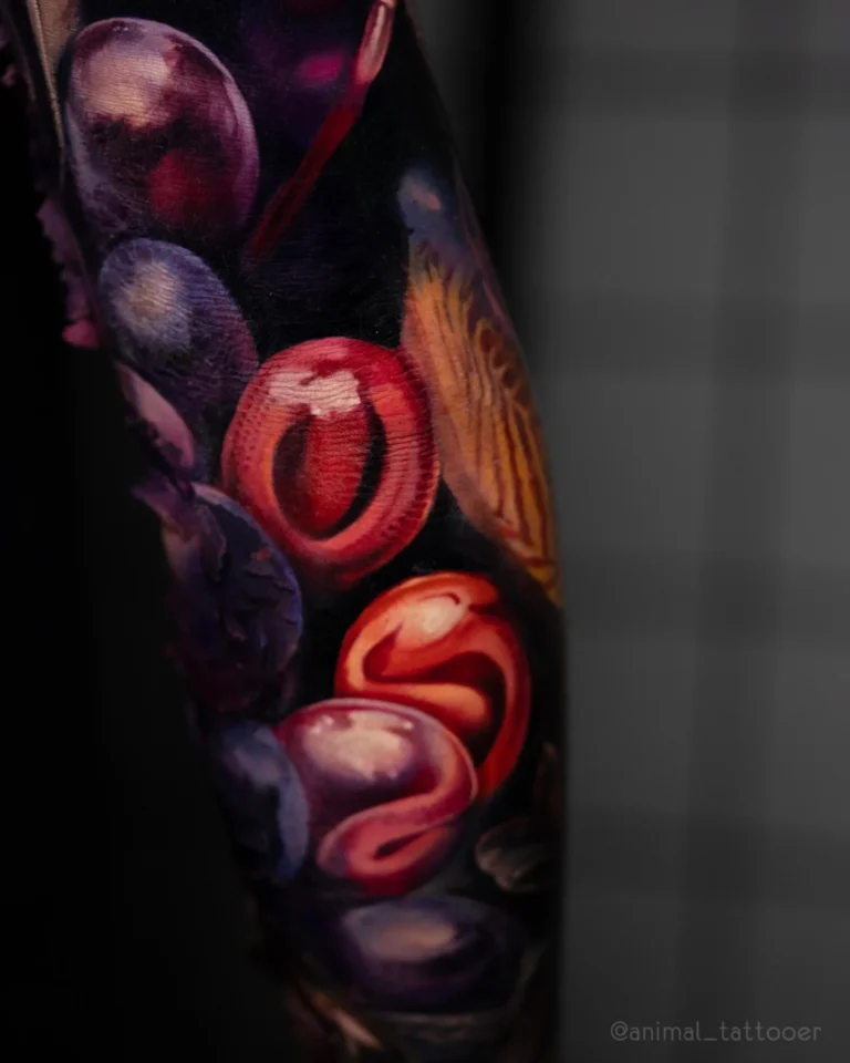 Yellow snake sleeve